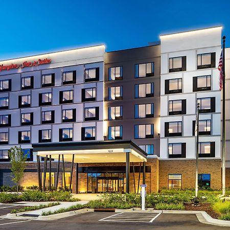 Hampton Inn & Suites Raleigh Midtown, Nc Екстериор снимка