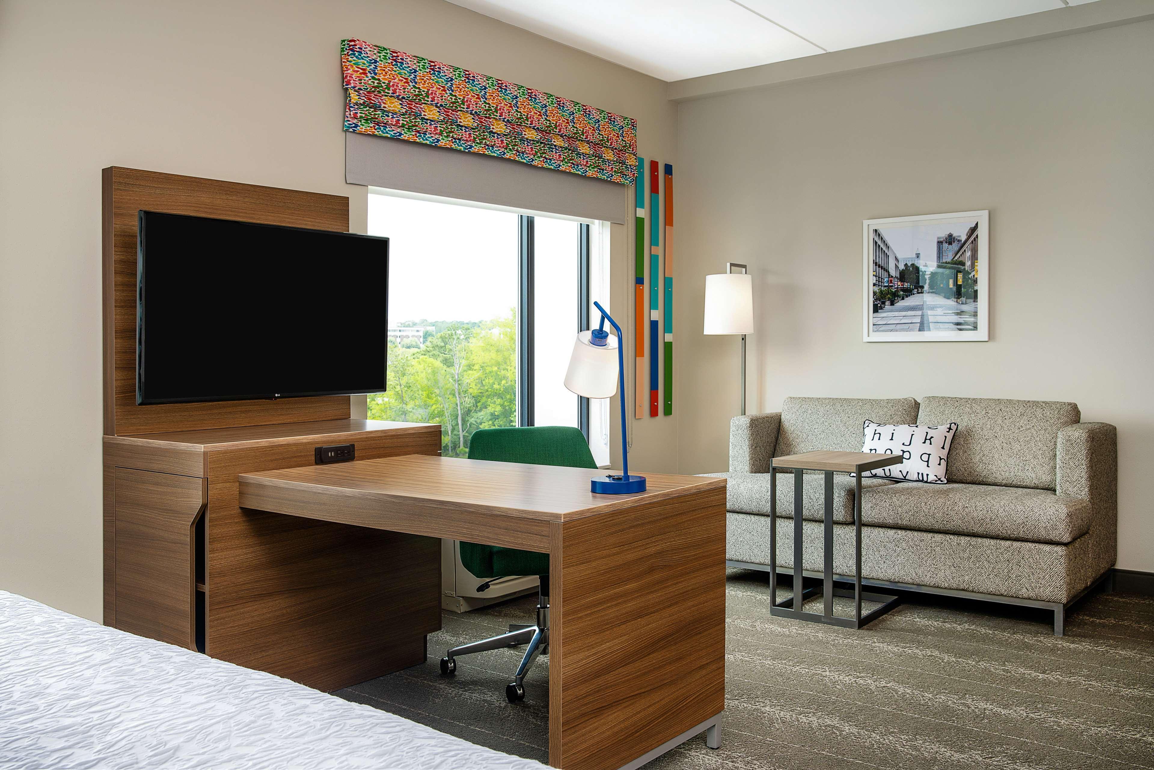Hampton Inn & Suites Raleigh Midtown, Nc Екстериор снимка