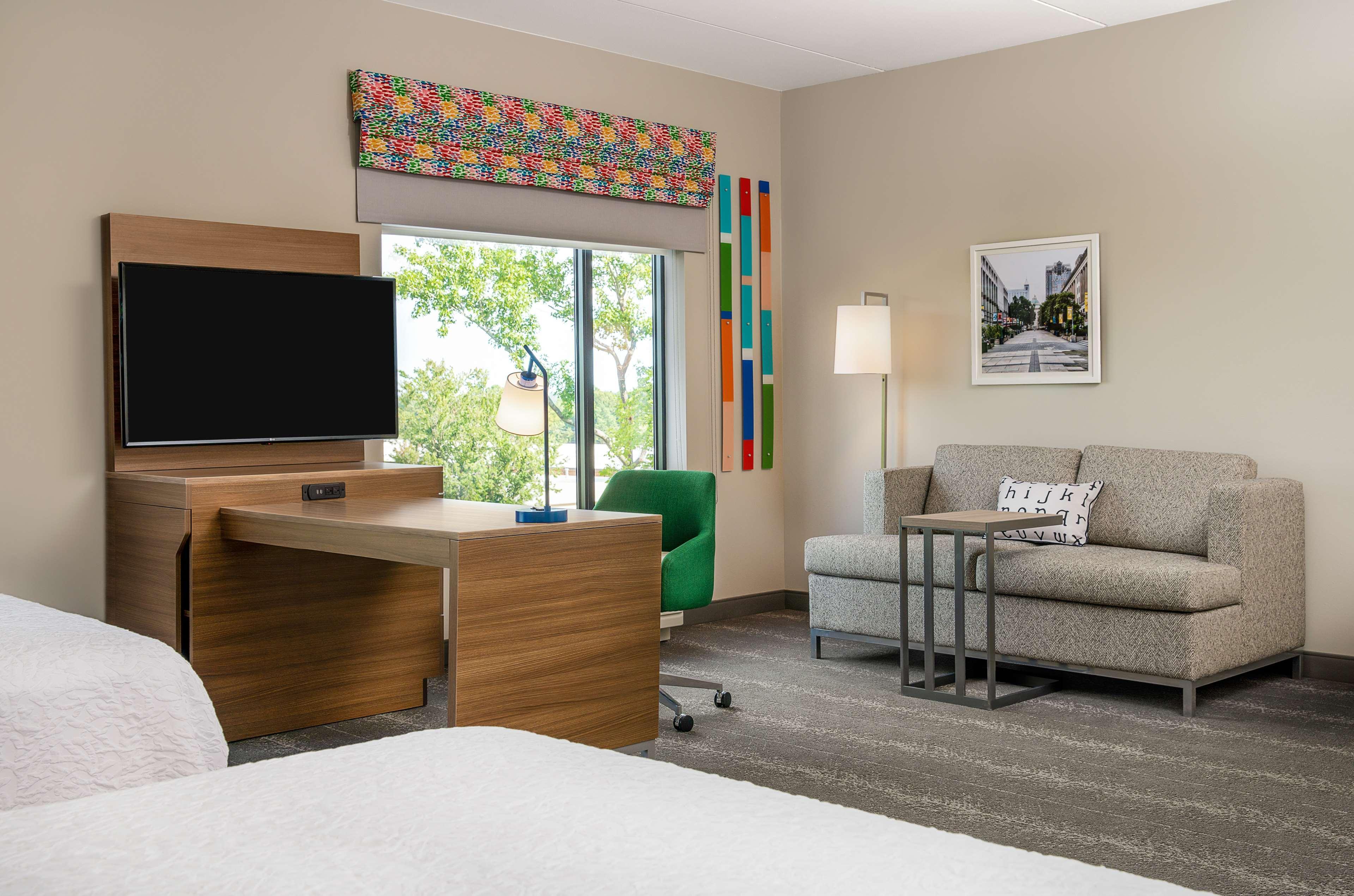 Hampton Inn & Suites Raleigh Midtown, Nc Екстериор снимка