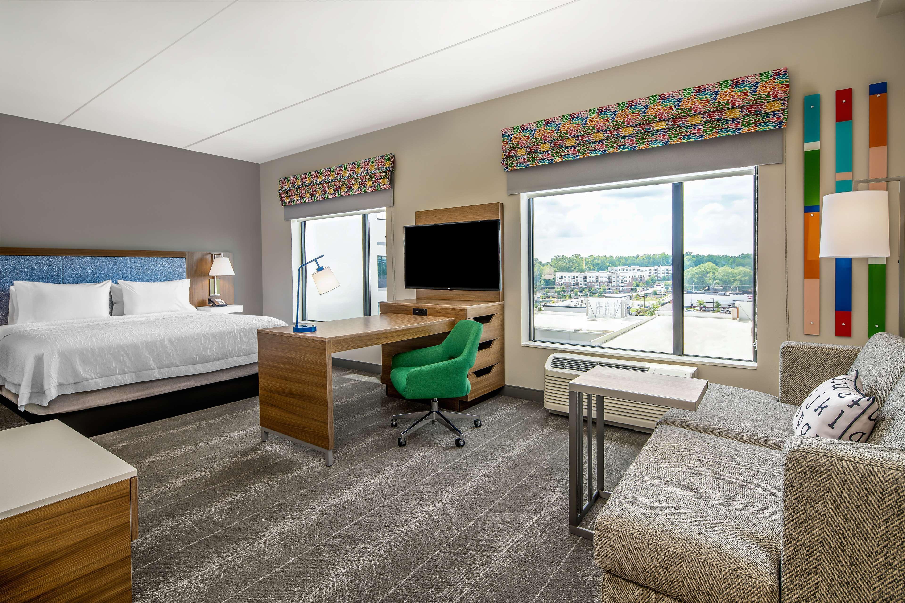 Hampton Inn & Suites Raleigh Midtown, Nc Екстериор снимка