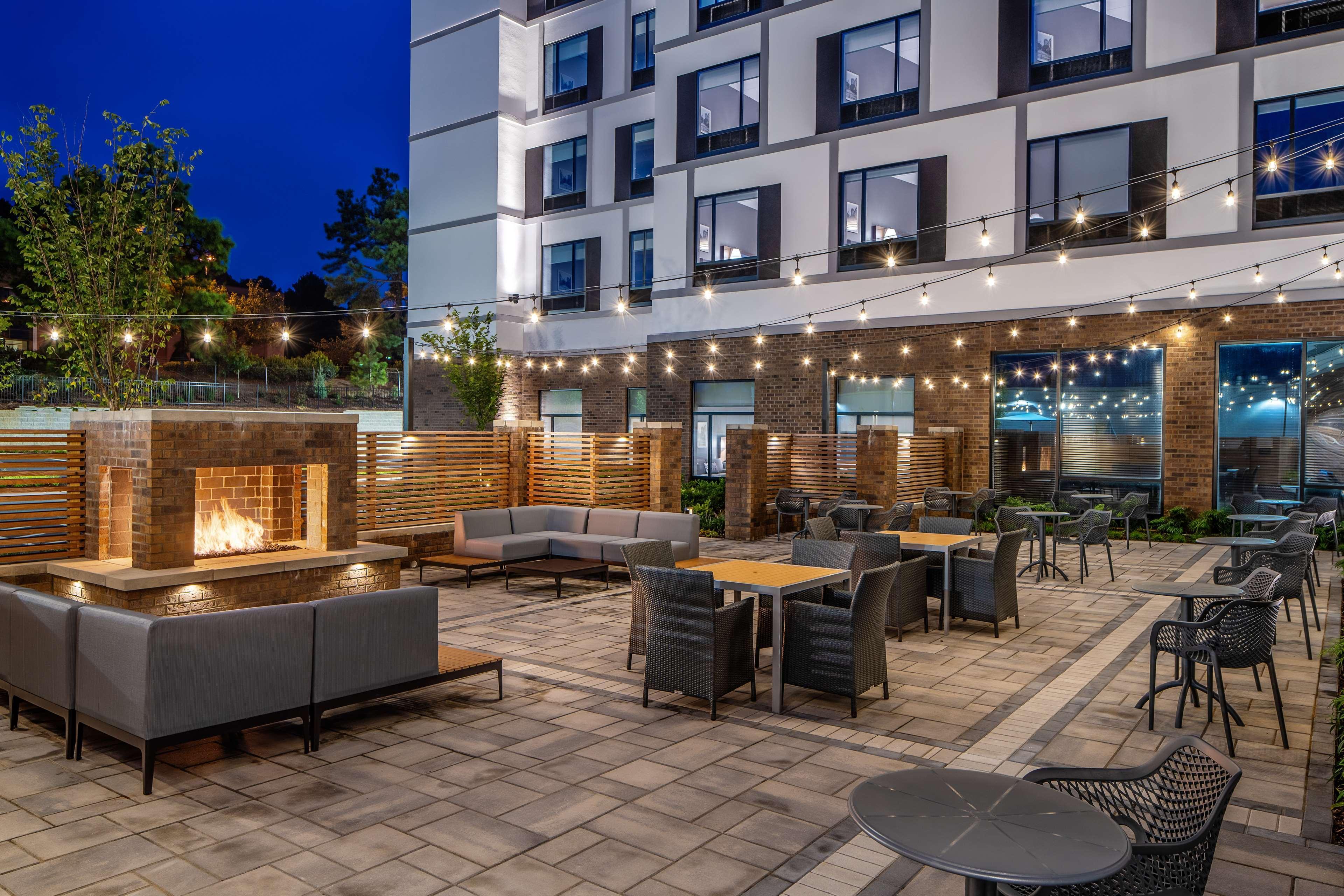 Hampton Inn & Suites Raleigh Midtown, Nc Екстериор снимка