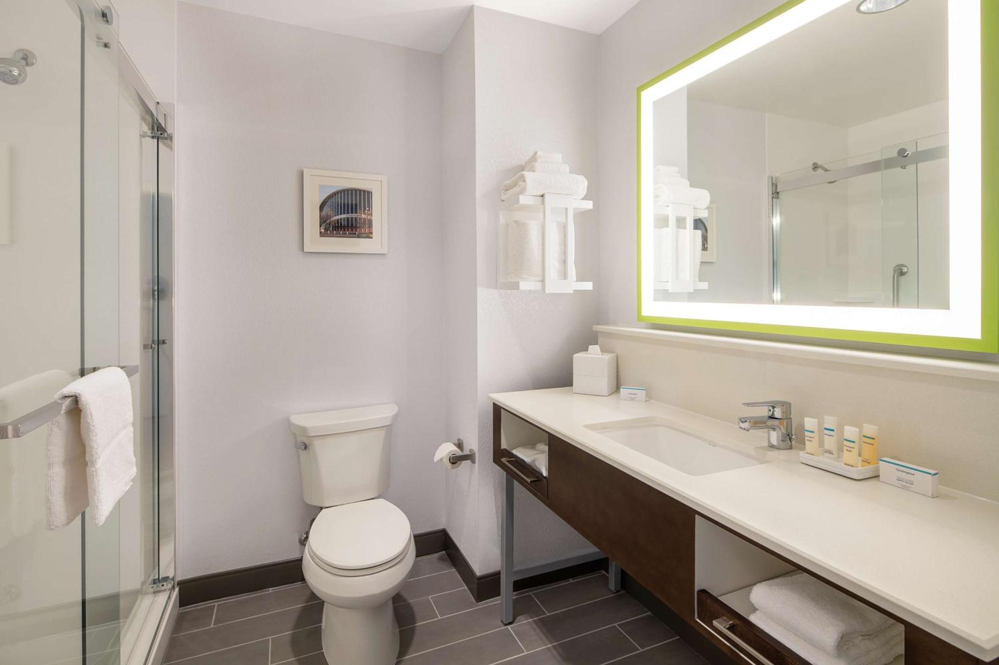 Hampton Inn & Suites Raleigh Midtown, Nc Екстериор снимка