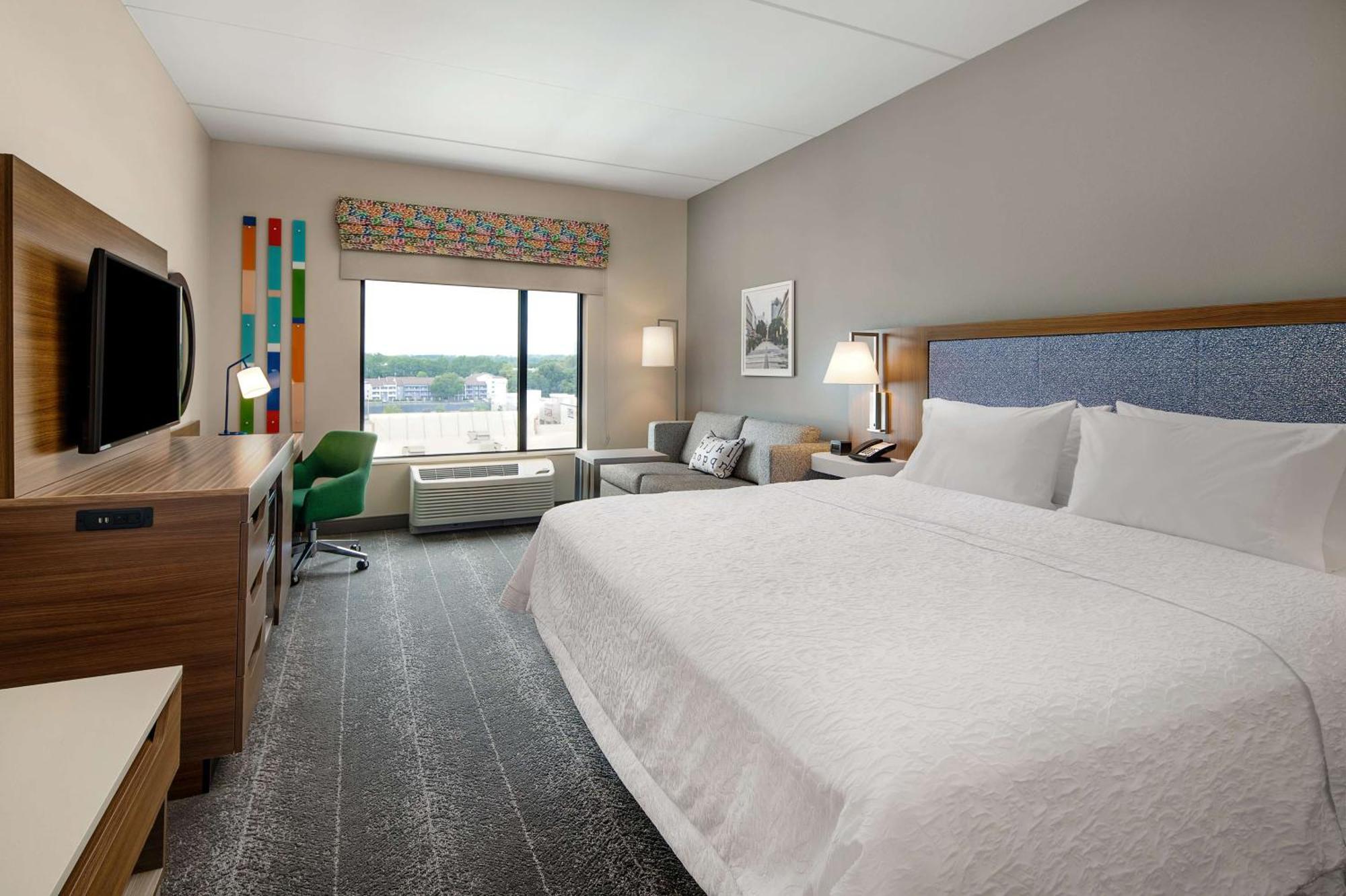 Hampton Inn & Suites Raleigh Midtown, Nc Екстериор снимка