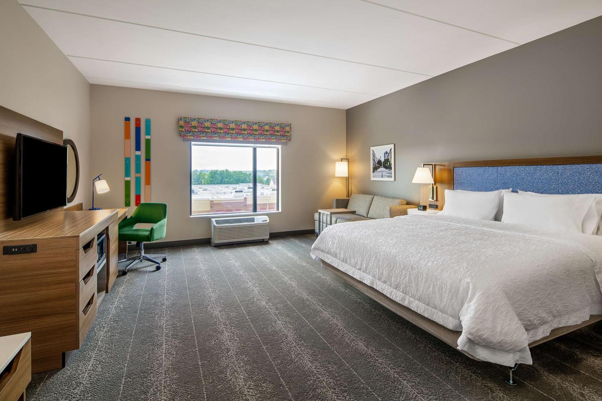 Hampton Inn & Suites Raleigh Midtown, Nc Екстериор снимка